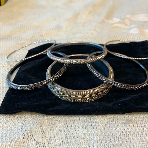 Six silver tone boho bracelets - Picture 1 of 3